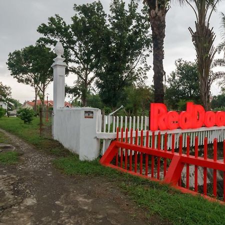 Reddoorz Syariah Near Suzuya Mall Banda Aceh 2 Geutieue Buitenkant foto